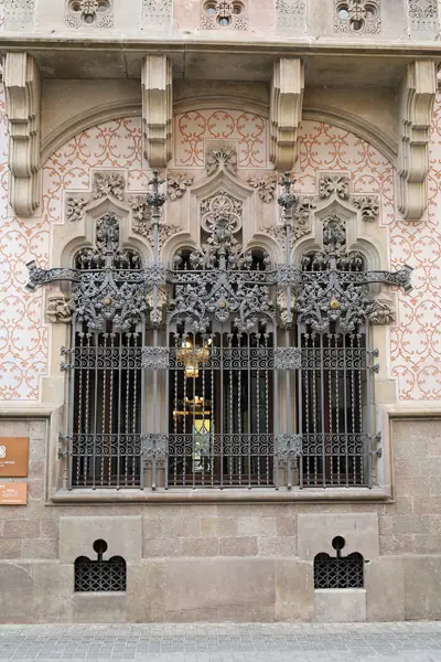 Casa Coll i Regàs (Mataró) · 07144