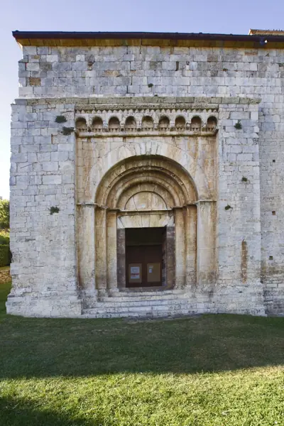 Església de Santa Cecília (Molló) · 02313