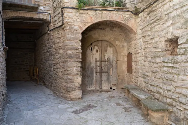Poble medieval, segle XI (Montfalcó Murallat) · 08599