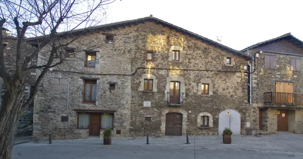 Poble (Pardines) · 02394