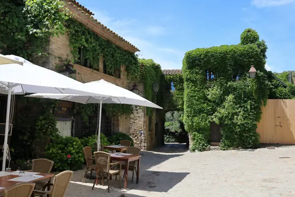 Poble (Peratallada) · 06628