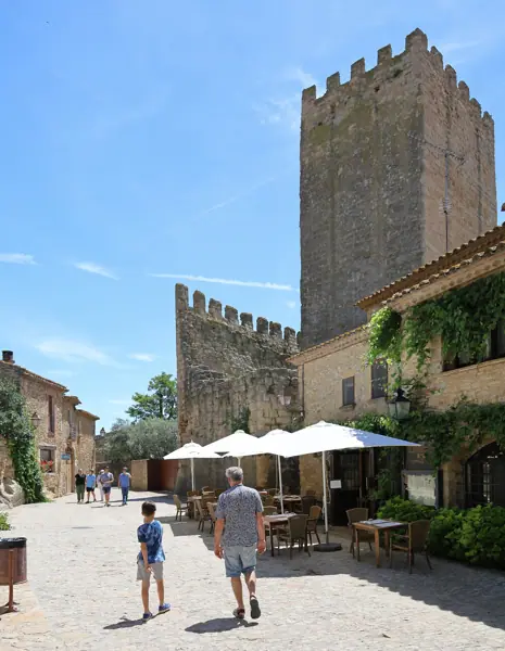 Poble (Peratallada) · 06629