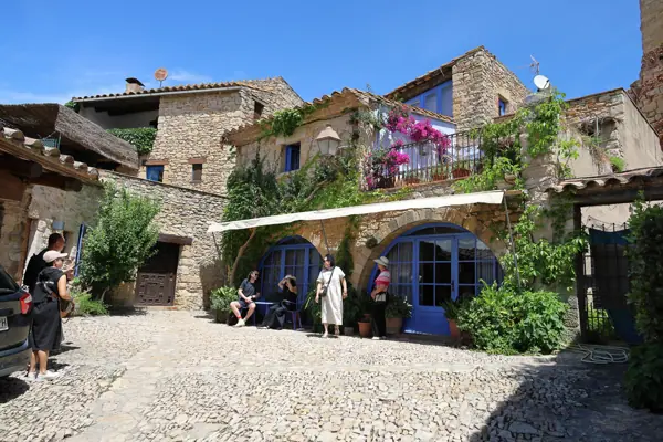 Poble (Peratallada) · 06632