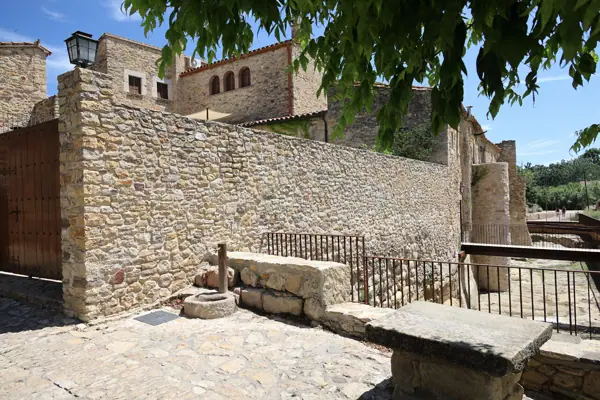 Poble (Peratallada) · 06634