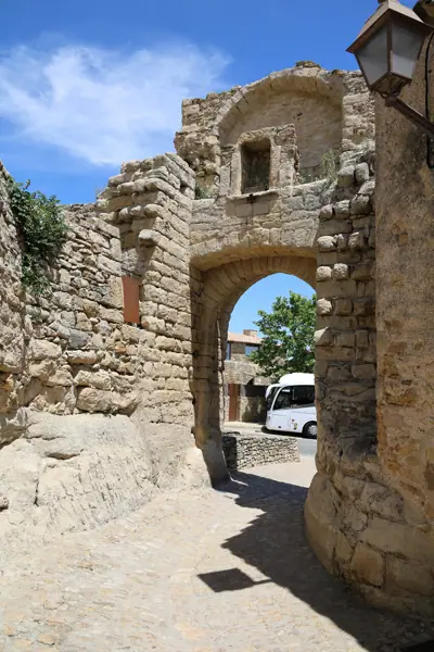 Poble (Peratallada) · 06644