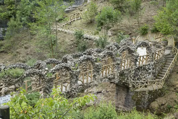 Jardins Artigas (Antoni Gaudí) (La Pobla de Lillet) · 03323