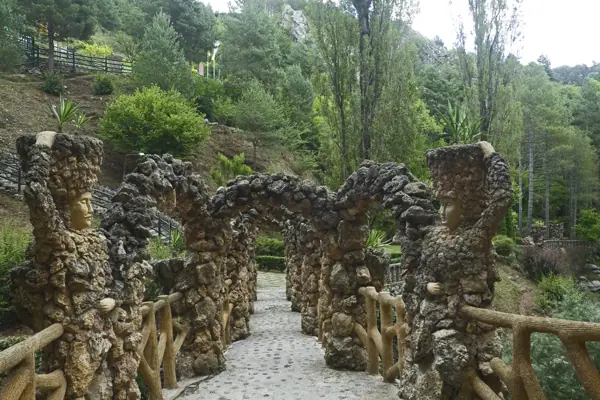 Jardins Artigas (Antoni Gaudí) (La Pobla de Lillet) · 03335