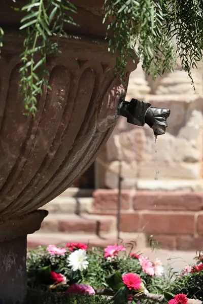 Font renaixentista (Prades) · 06052