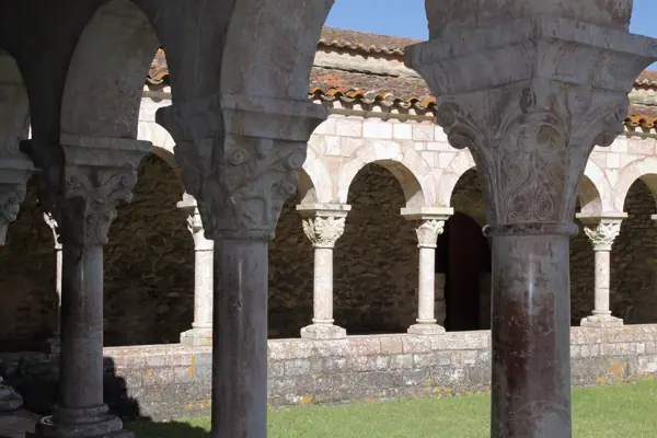 Abadia de Sant Miquel de Cuixà (Prada) · 04071