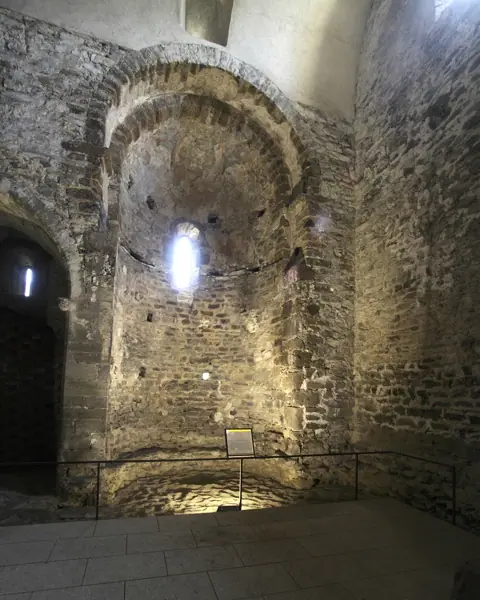 Monestir de Sant Quirze de Colera (Rabós) · 03930