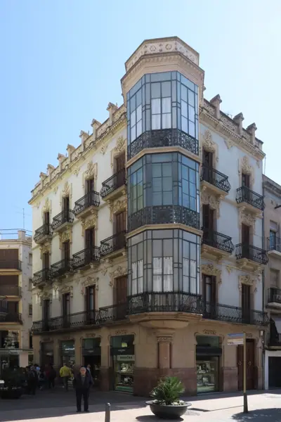 Cases Anguera i Abelló, plaça del General Prim (Reus) · 05411