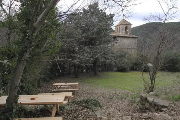 Hostal i església de Santa Cecília (Sadernes) · sadern