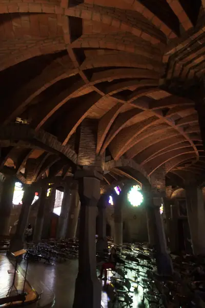 Cripta de la Colònia Güell, d'Antoni Gaudí (Santa Coloma de Cervelló) · 04711