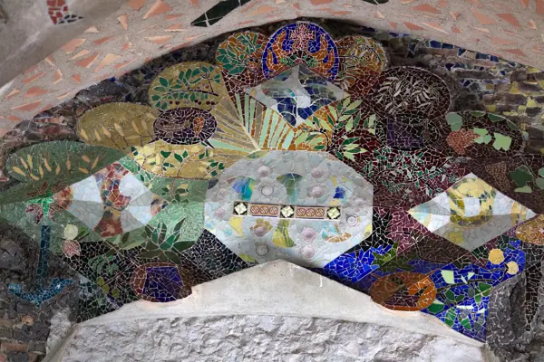 Cripta de la Colònia Güell, d'Antoni Gaudí (Santa Coloma de Cervelló) · 04705