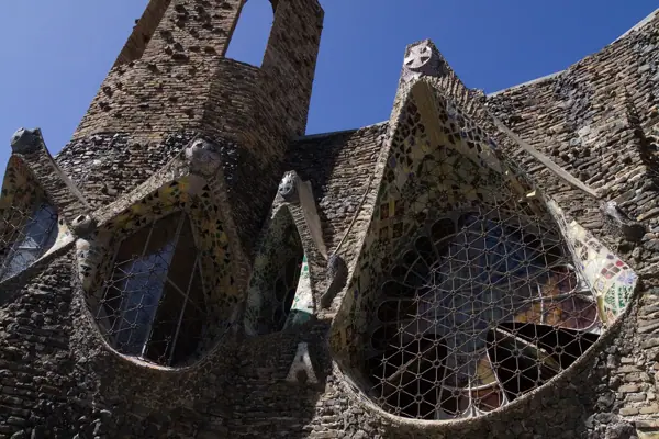 Cripta de la Colònia Güell, d'Antoni Gaudí (Santa Coloma de Cervelló) · 04719
