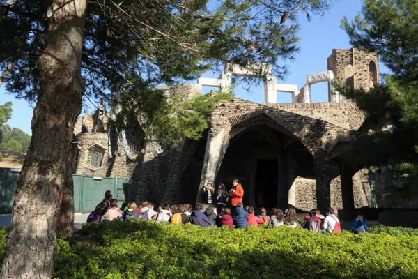Cripta de la Colònia Güell, d'Antoni Gaudí (Santa Coloma de Cervelló) · 04857