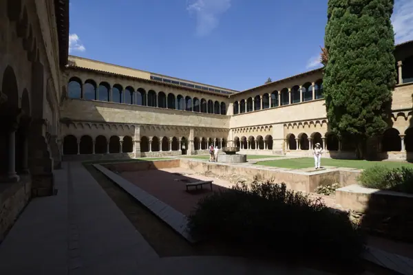 Monestir (Sant Cugat del Vallès) · 04688