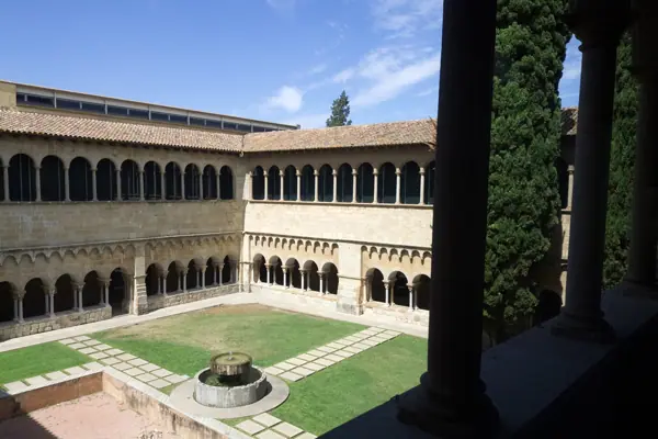 Monestir (Sant Cugat del Vallès) · 04694