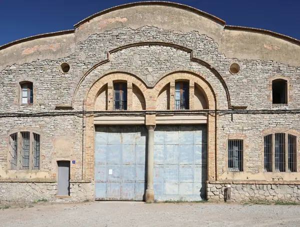 Magatzem modernista (Sant Guim de Freixenet) · 06066