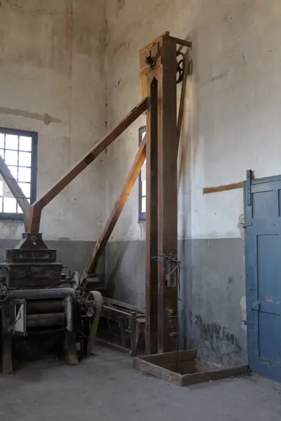 Magatzem modernista (Sant Guim de Freixenet) · 06075
