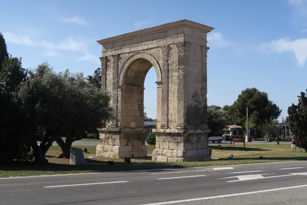 Carrer de la Merceria; Arc de Berà (Tarragona) · 05300