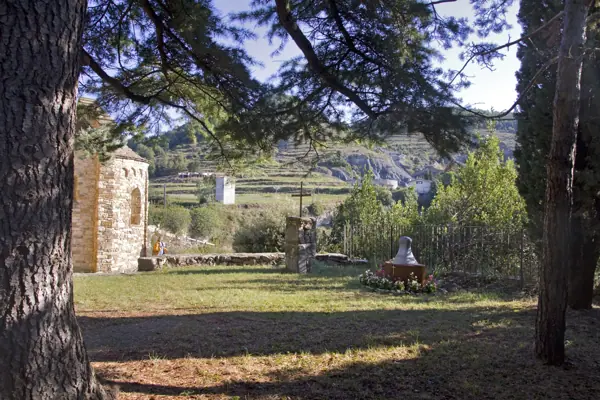 Poble i església de Sant Cristòfol (Tavertet) · 02266