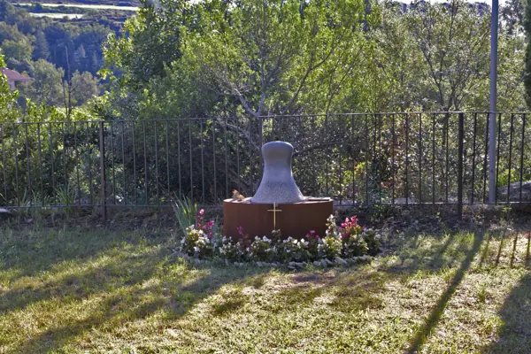 Poble i església de Sant Cristòfol (Tavertet) · 02267