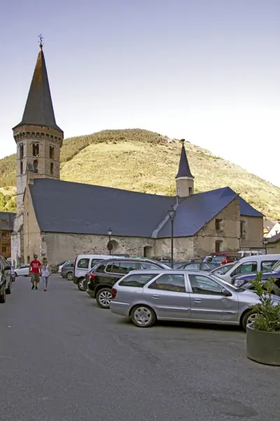 La capital i l'església de Sant Miquèu (Vielha) · 02099