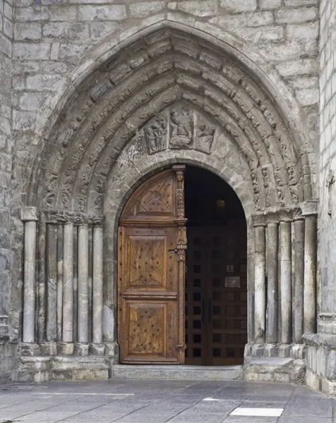 La capital i l'església de Sant Miquèu (Vielha) · 02126