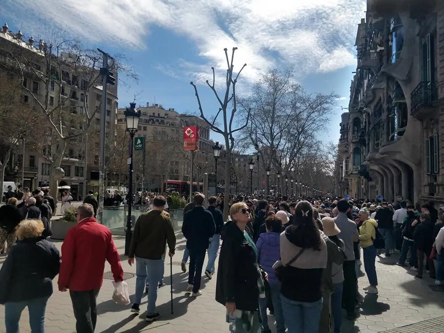 Passeig de Gràcia, vida i moviment
