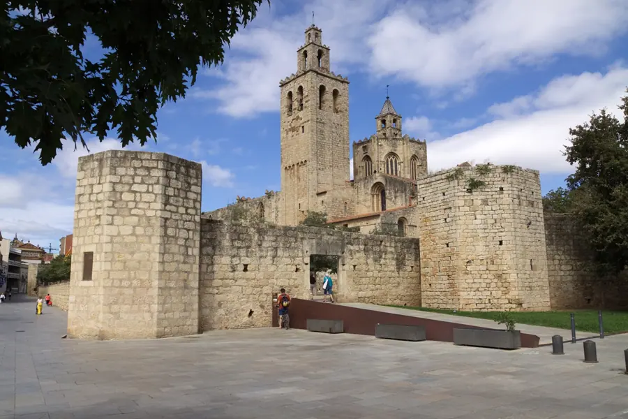 Monestir