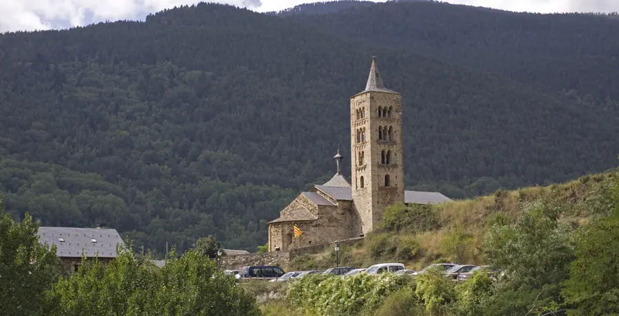 Església dels Sants Just i Pastor; torre de defensa