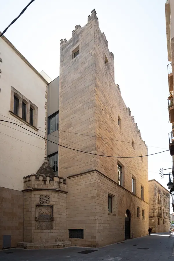 Casa Oliver de Boteller
