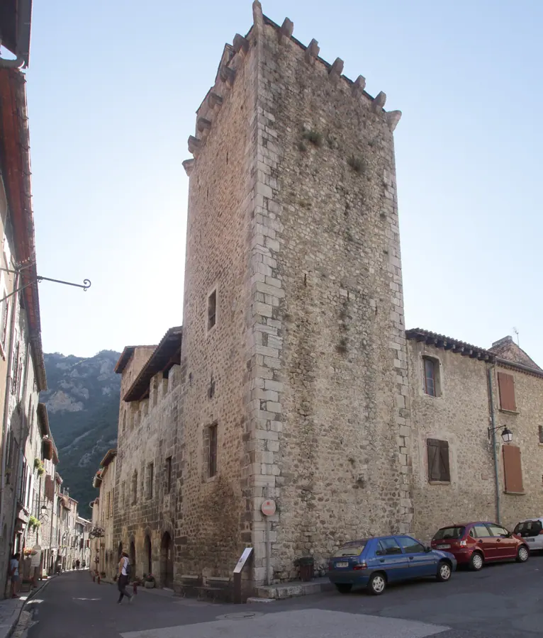 Fortalesa i vila
